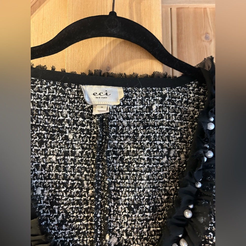 Brand New Chic Black and White Tweed Jacket - Picture 3 of 5